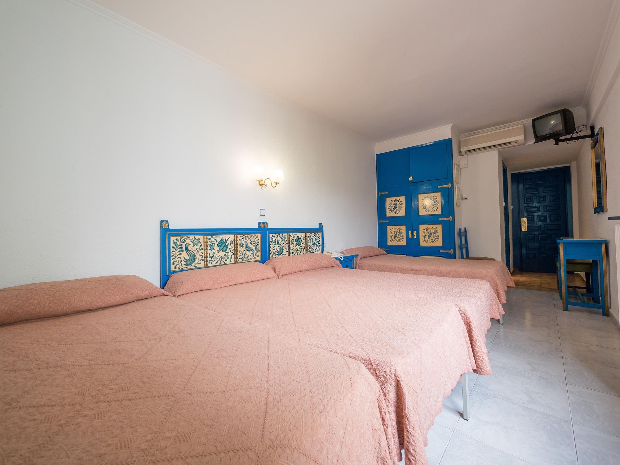 Checkin Garbi Hotel Calella Exterior photo