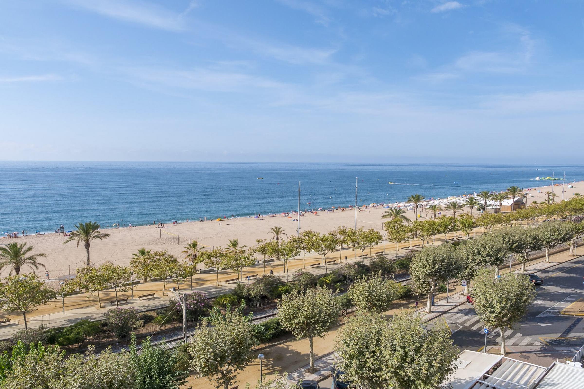 Checkin Garbi Hotel Calella Exterior photo