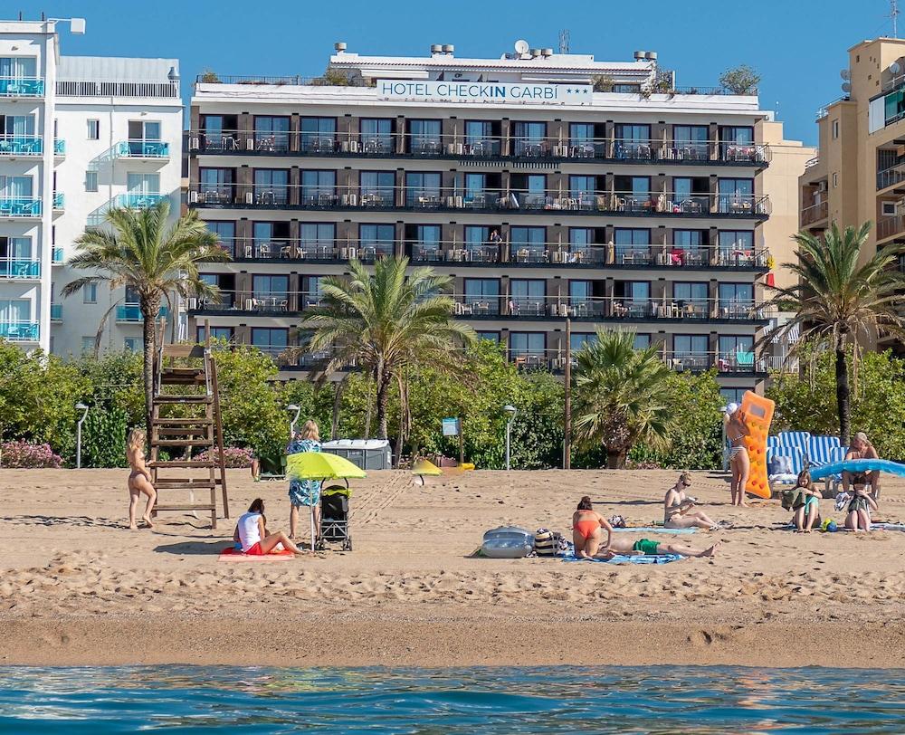 Checkin Garbi Hotel Calella Exterior photo