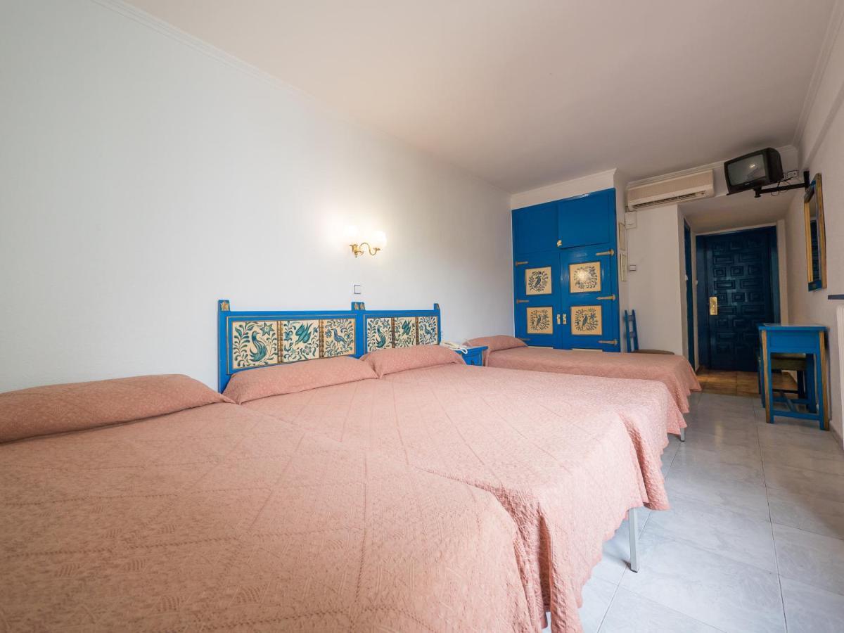 Checkin Garbi Hotel Calella Exterior photo